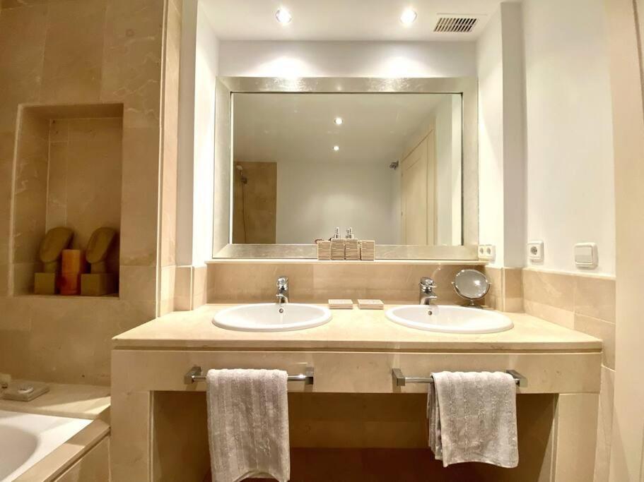 Yolo Spaces - Sotogrande Sea View Penthouse 산 로케 외부 사진