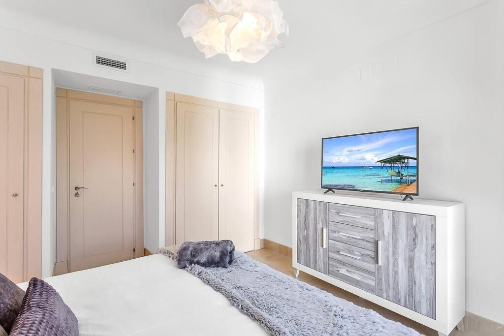 Yolo Spaces - Sotogrande Sea View Penthouse 산 로케 외부 사진